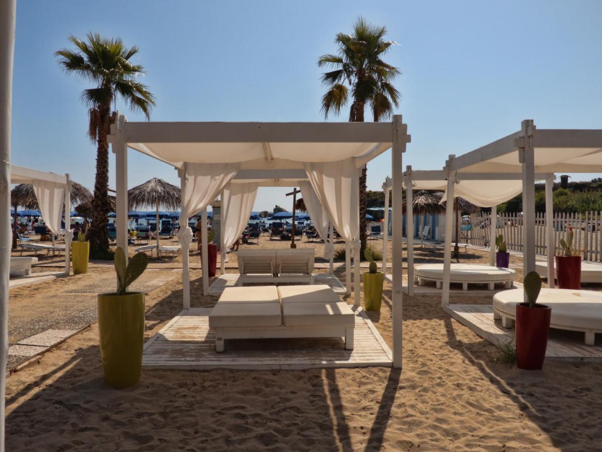 Futura Club Spiagge Bianche Hotel ฟอนตาเน บีอานเก ภายนอก รูปภาพ