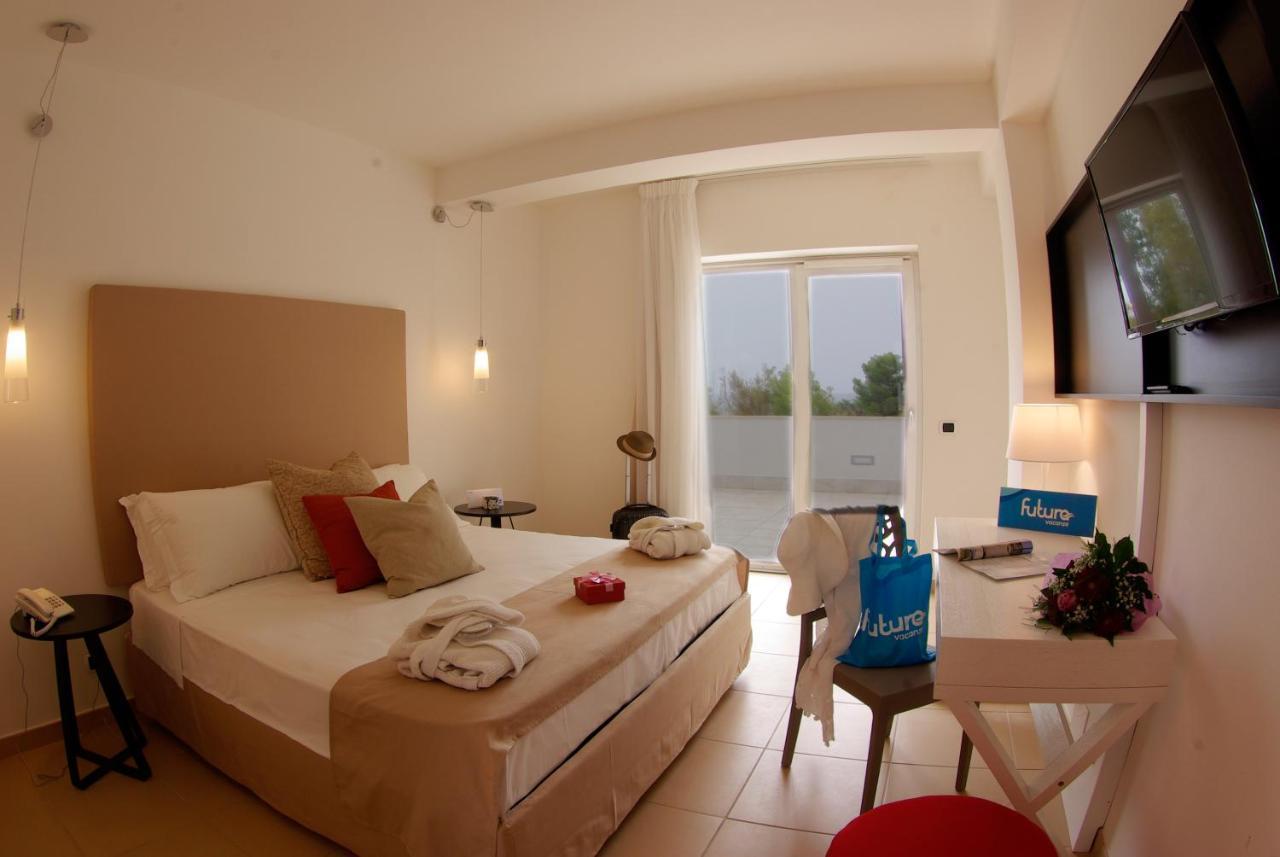 Futura Club Spiagge Bianche Hotel ฟอนตาเน บีอานเก ภายนอก รูปภาพ