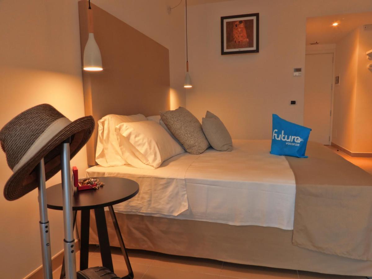 Futura Club Spiagge Bianche Hotel ฟอนตาเน บีอานเก ภายนอก รูปภาพ