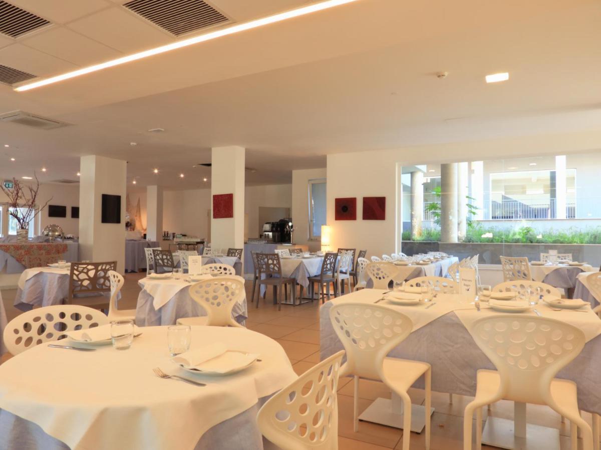 Futura Club Spiagge Bianche Hotel ฟอนตาเน บีอานเก ภายนอก รูปภาพ